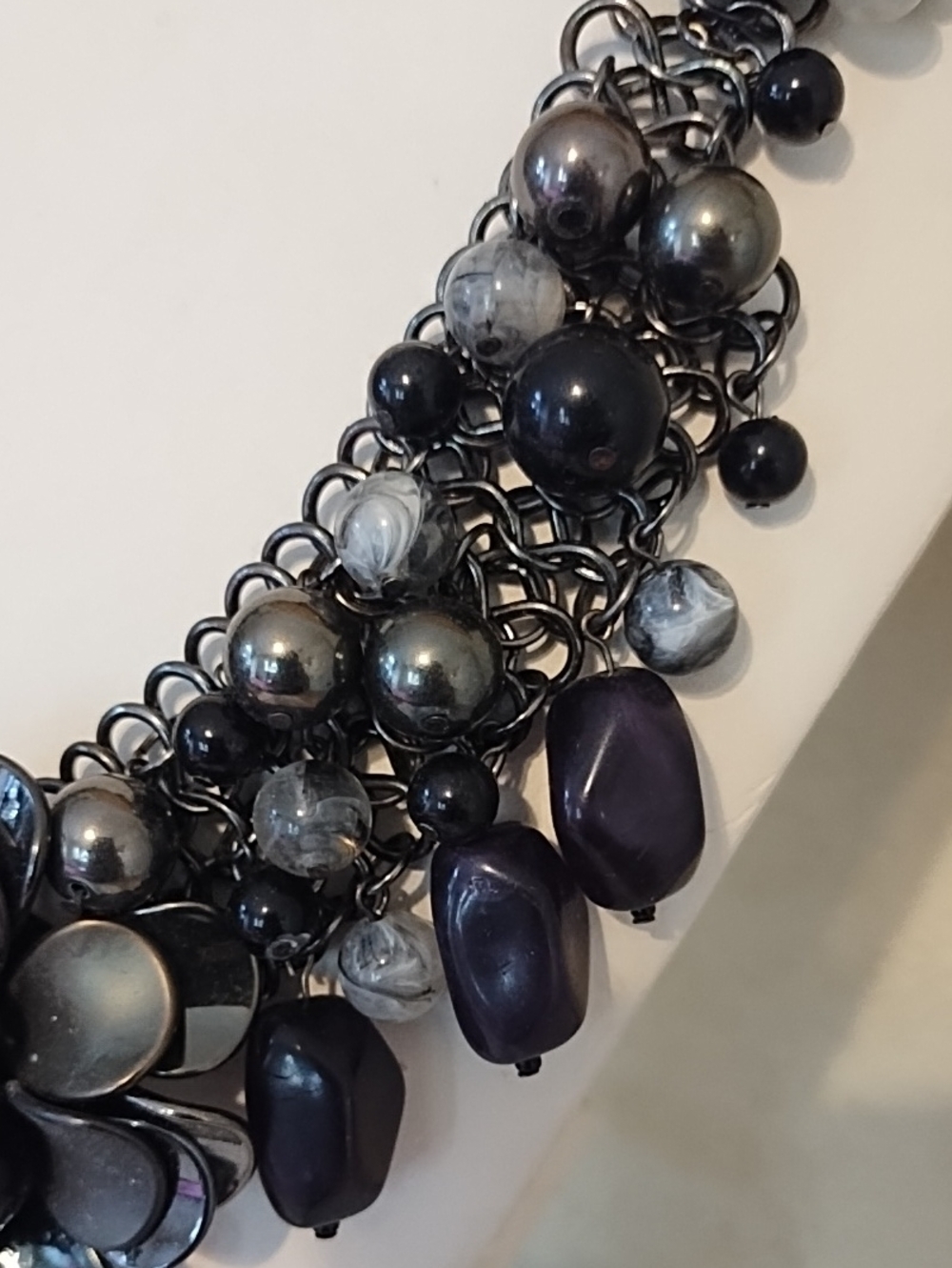 NWT Black Multi-Bead Statement Necklace - Picture 4 of 15